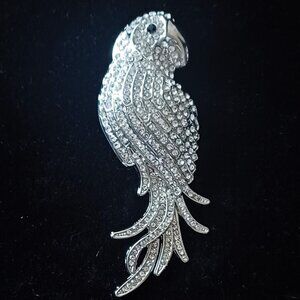 NWOT Lovely Parrot Brooch